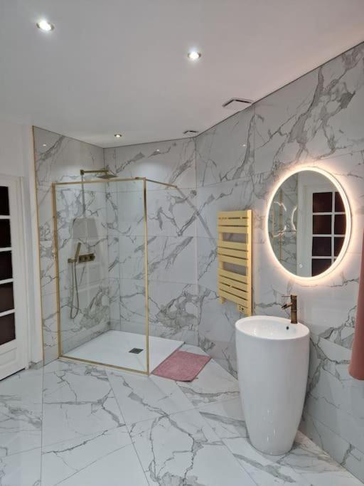 Maison Chic Avec Jacuzzi Nogent Sur Oise Yaospa60 Luaran gambar
