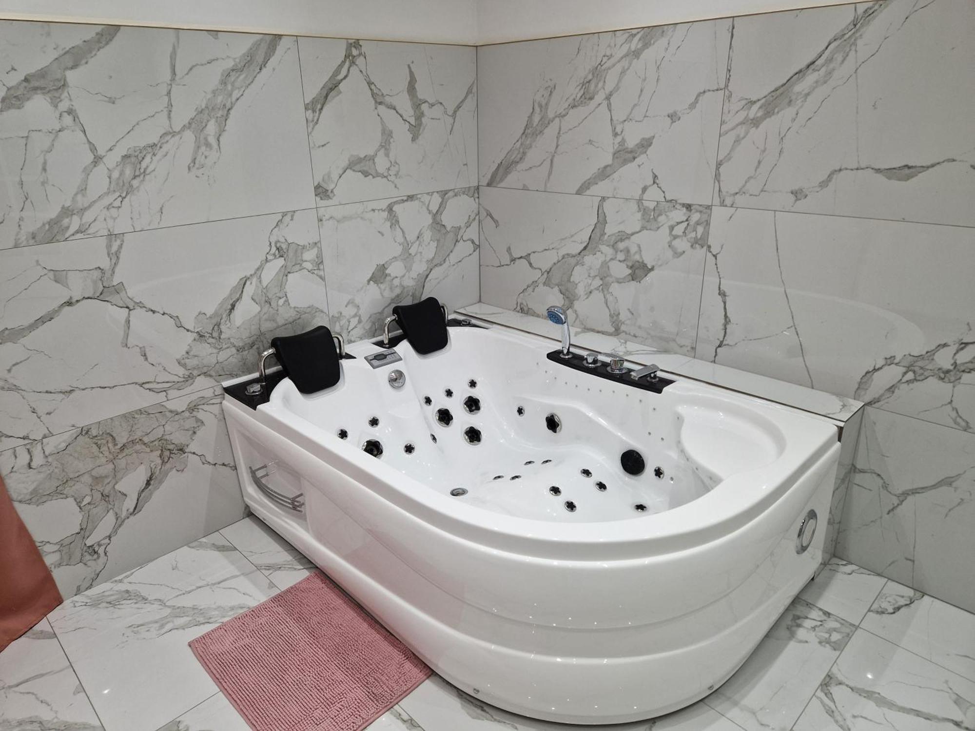 Maison Chic Avec Jacuzzi Nogent Sur Oise Yaospa60 Luaran gambar